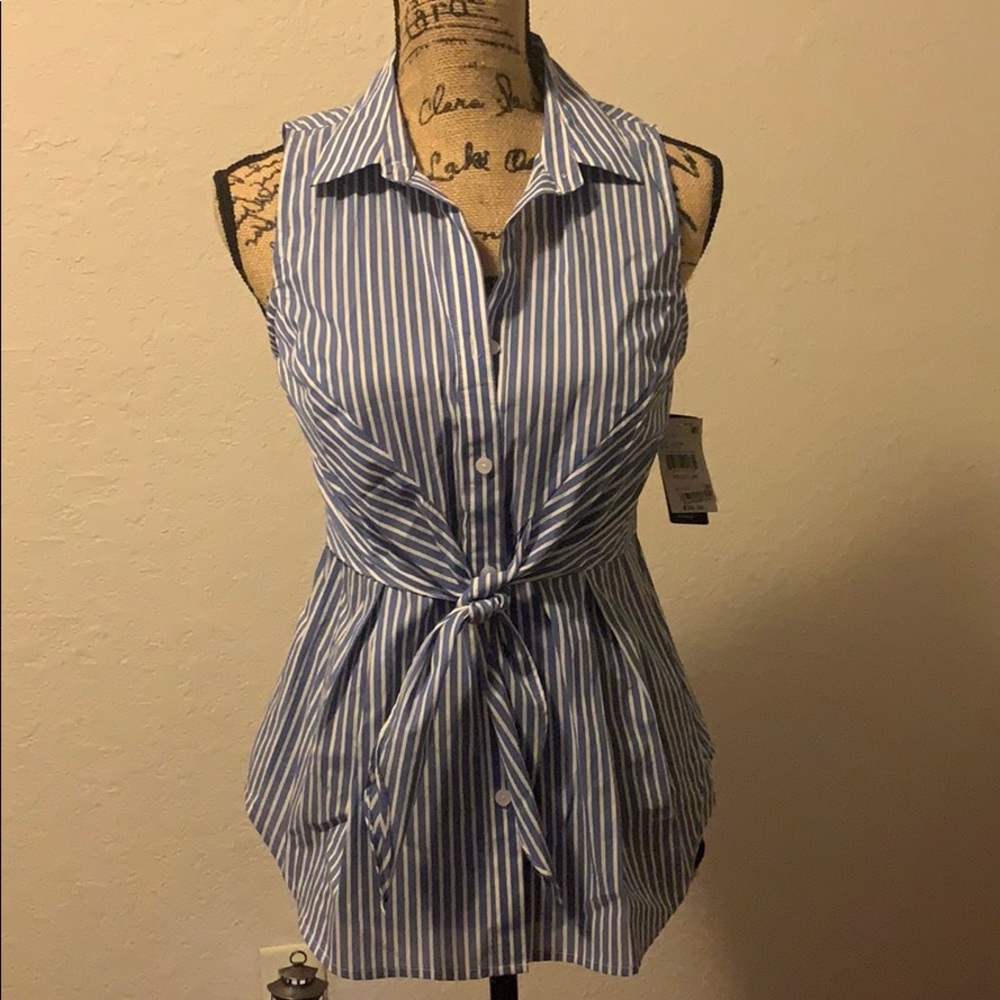 BCX collared blue and white top